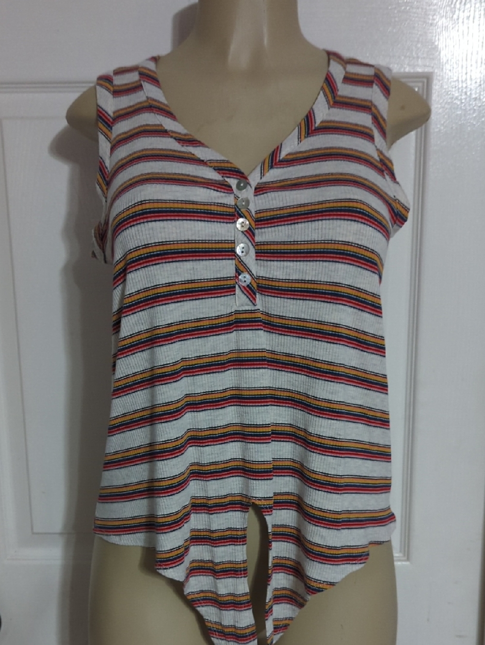 Kim & Cami White Striped Tie-Front Tank Top Pit To Pit 18 Inch